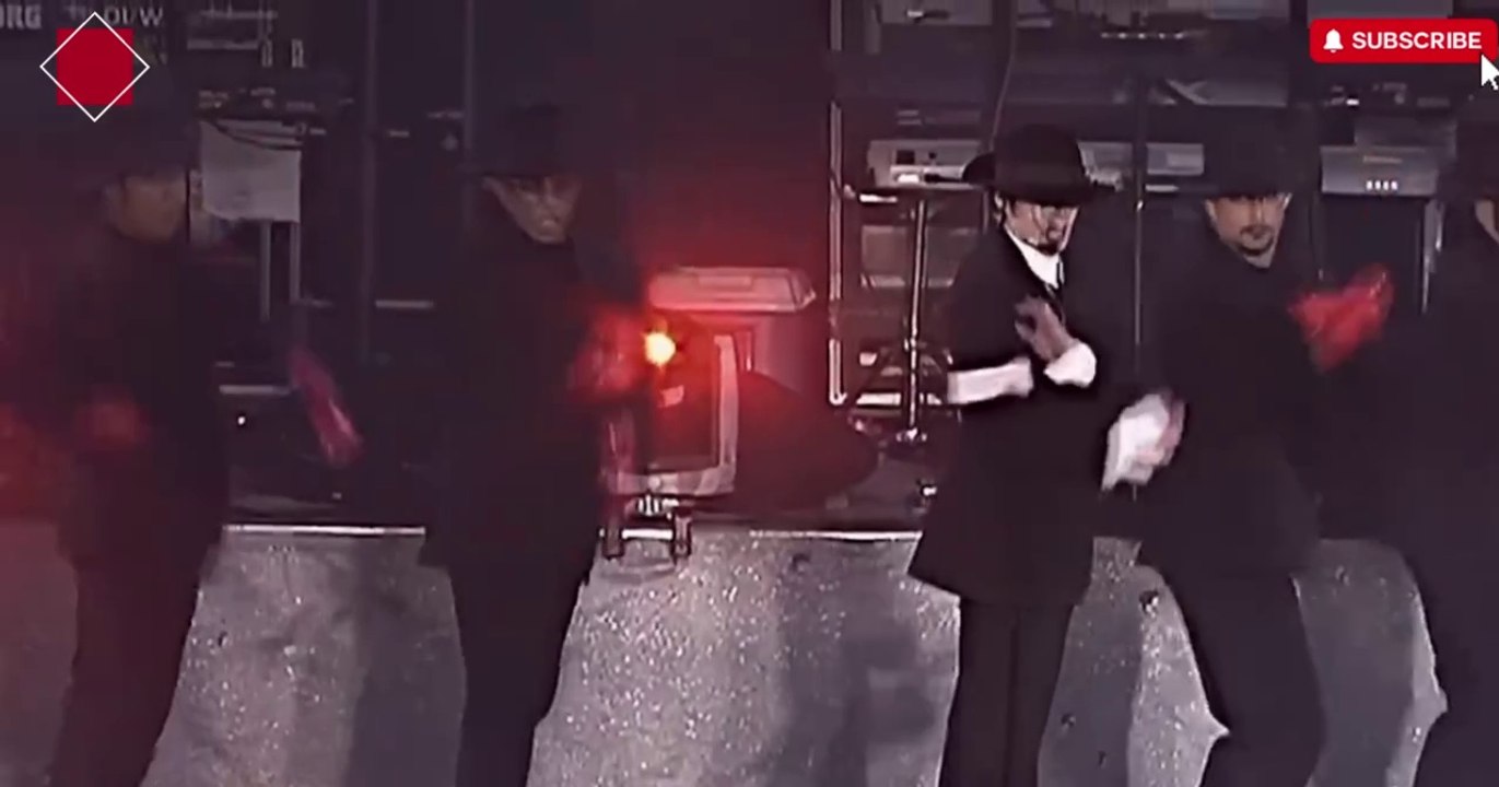 Michael Jackson: The King of Pop | Life, Music...