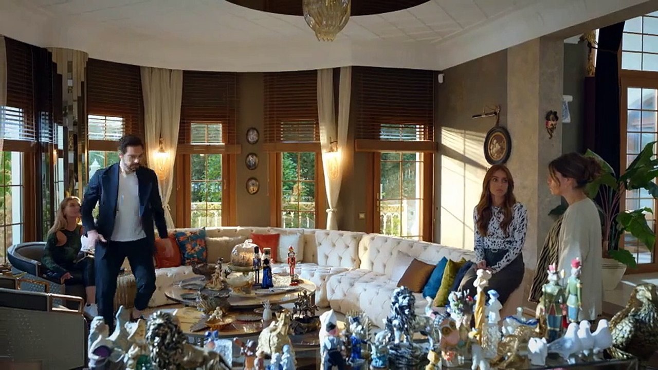 CAPITULO 15 TRAPOS SUCIOS ❤️ (Kirli Sepeti) Melisa Döngel, Ayça Bingöl, Ceren Moray, Cansu Tosun. Bestemsu Ozdemir, Deniz Sarikas, Halil Ibrahim Ceyhan, Serhat Kilic, Serkay