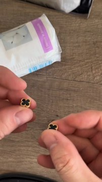 Pour en pas perdre tes boucles d’oreille