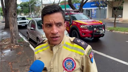 Mulher fica ferida após cair de motocicleta em cruzamento de Umuarama