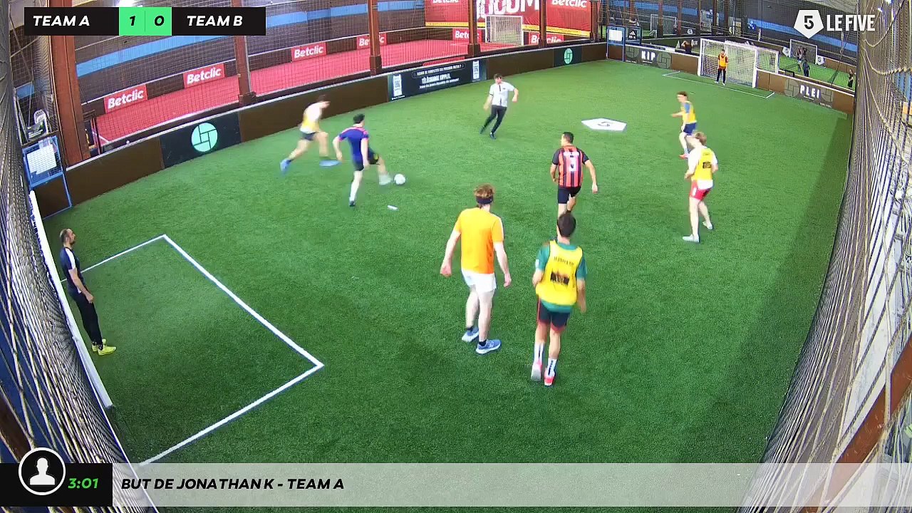 But de Jonathan K - Team A