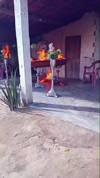 Criminosos invadem velório e ateam fogo em caixão no Ceará