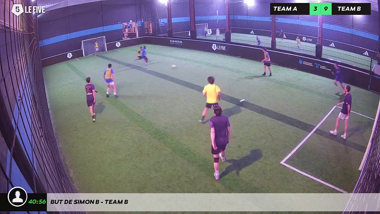 But de Simon B - Team B