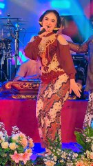 Skill goyangan Hani kusuma tidak diragukan lagi wes pro bolo