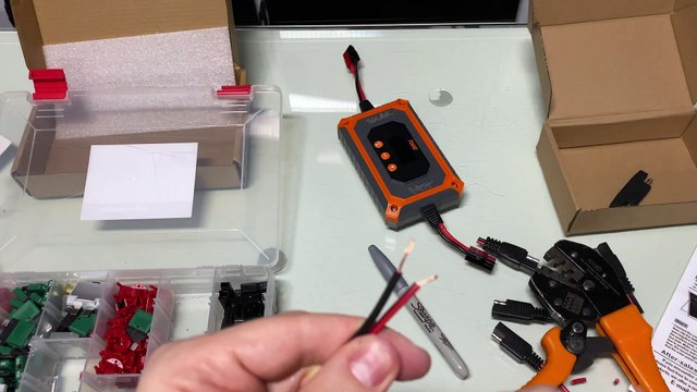 Bateria Power PowMr Solperk 10 15 20 A PORTABLE MPPT Solar Charge Controller Review #wisebuyreviews