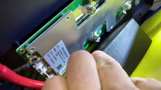 🚩 ADCBATT 12v 300AH Self Heating Metal Cased Battery TEARDOWN REVIEW & CAPACITY TEST #wisebuyreviews