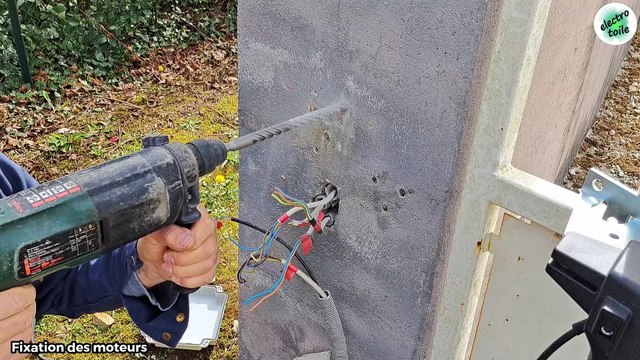 Installez facilement une motorisation de portail à 2 vantaux (Guide InDeM modèle GUN 400) ⚡🔧