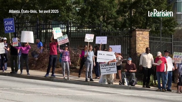 Manifestation au siège des CDC après des licenciements de milliers d'employés de santé aux États-Unis