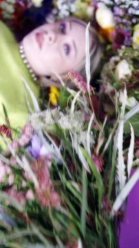 Gloria : le teaser de son nouveau single Simplement