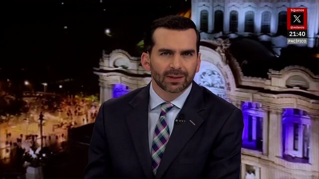 Transportistas y comerciantes marchan en CdMx contra autoridades de Edomex