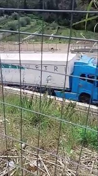 Bande sonore sull'autostrada A1 a Calenzano (Firenze), residenti furiosi per il rumore insopportabile