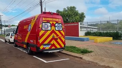 Menino é socorrido pelo Siate na Escola Juscelino Kubitschek