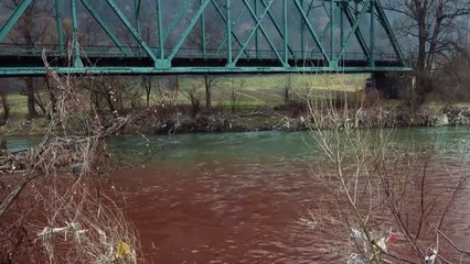 The Sky Above Zenica Tráiler VO