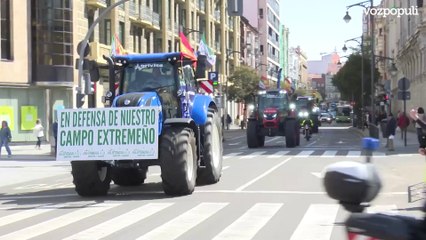 Caravana extremeña a Bruselas pide en Valladolid legislar "a pie de campo"