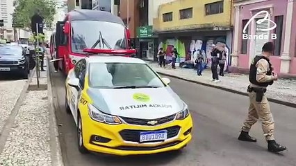 Pessoa é Acidentada por Ônibus Biarticulado na Próxima à Rui Barbosa 🚶‍♂️