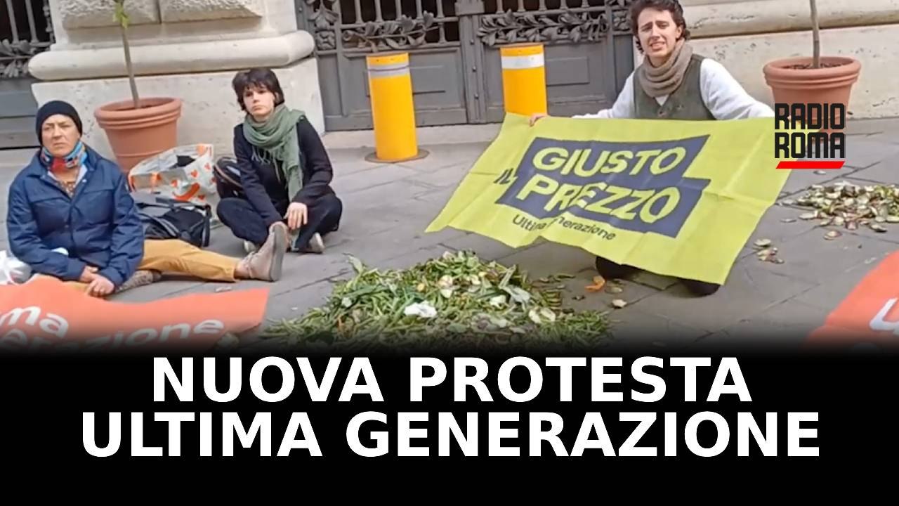 Nuova protesta di Ultima Generazione contro il...