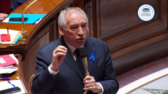 Exécution provisoire : « Si la loi doit être discutée, c'est au parlement », rappelle François Bayrou