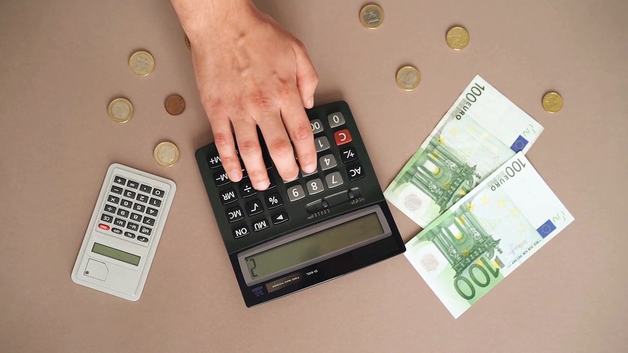 BONUS BOLLETTE LUCE 200 EURO: Al via da GIUGNO per ISEE fino a 25 mila euro