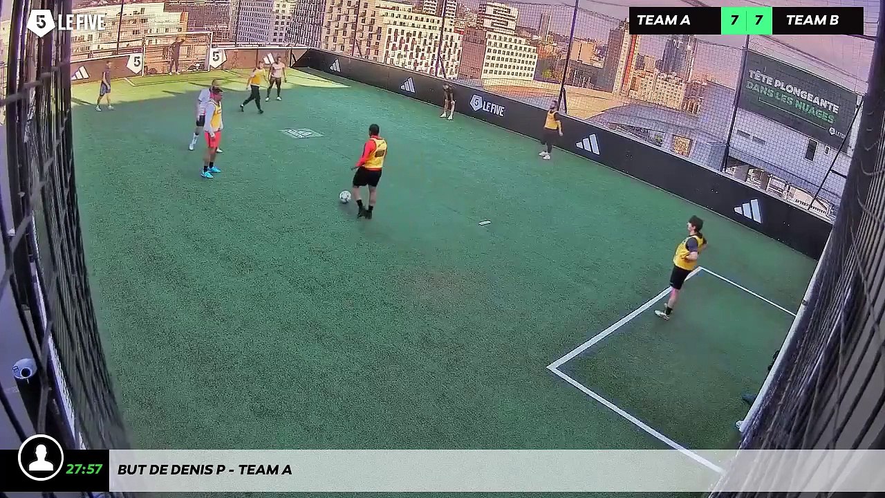 But de Denis P - Team A
