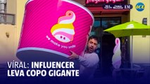 Influencer leva ‘copo gigante’ para aproveitar promoção em loja de iogurte