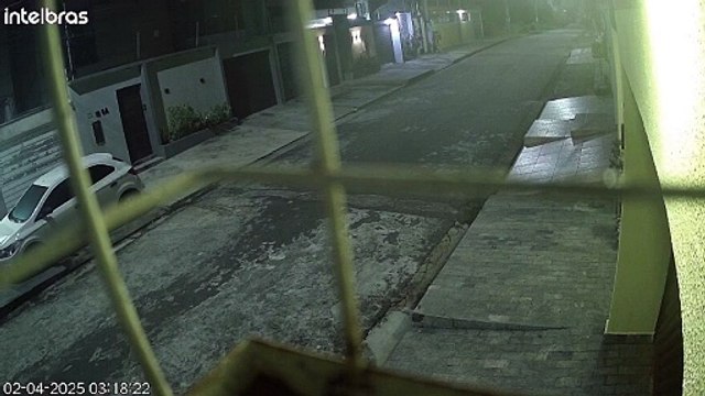 Ladrão invade casa e furta pertences enquanto morador dormia 