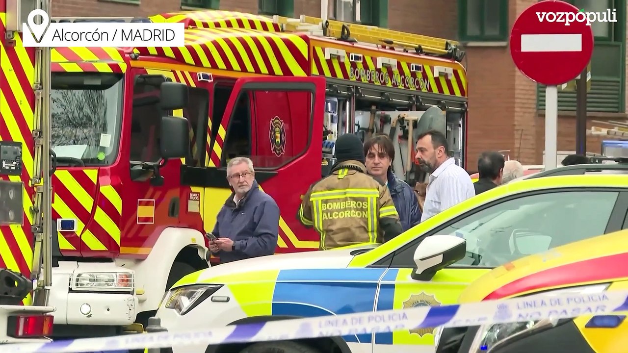 Un incendio en Alcorcón deja dos bomberos fallecidos y 14 heridos
