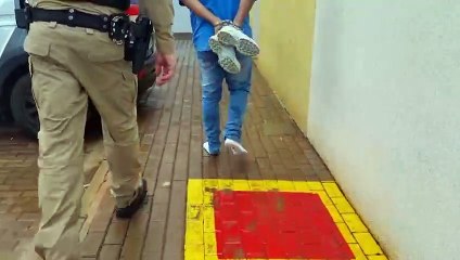 Motociclista tenta fuga, mas é preso com cocaína em Cascavel