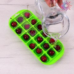 Beat the summer heat with this refreshing cherry drink! 🍒🔆