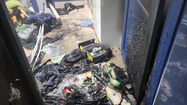 대전 유성 다세대주택 불...3명 병원 이송 / YTN