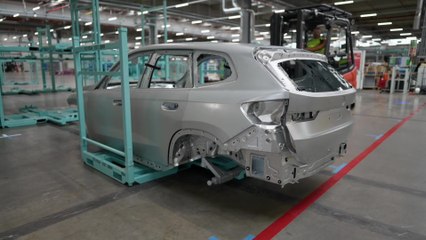 BMW Group Werk Regensburg rüstet sich für Zukunft und nimmt Karosseriebauerweiterung in Betrieb