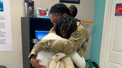 Teen's Emotional Reunion With Soldier Mom After 10 Months