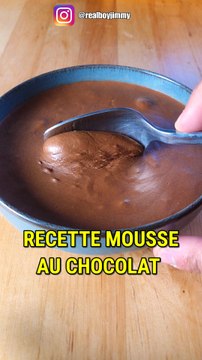 Recette mousse au chocolat:-100gr chocolat -3 oeufs -1 pincée de sel
