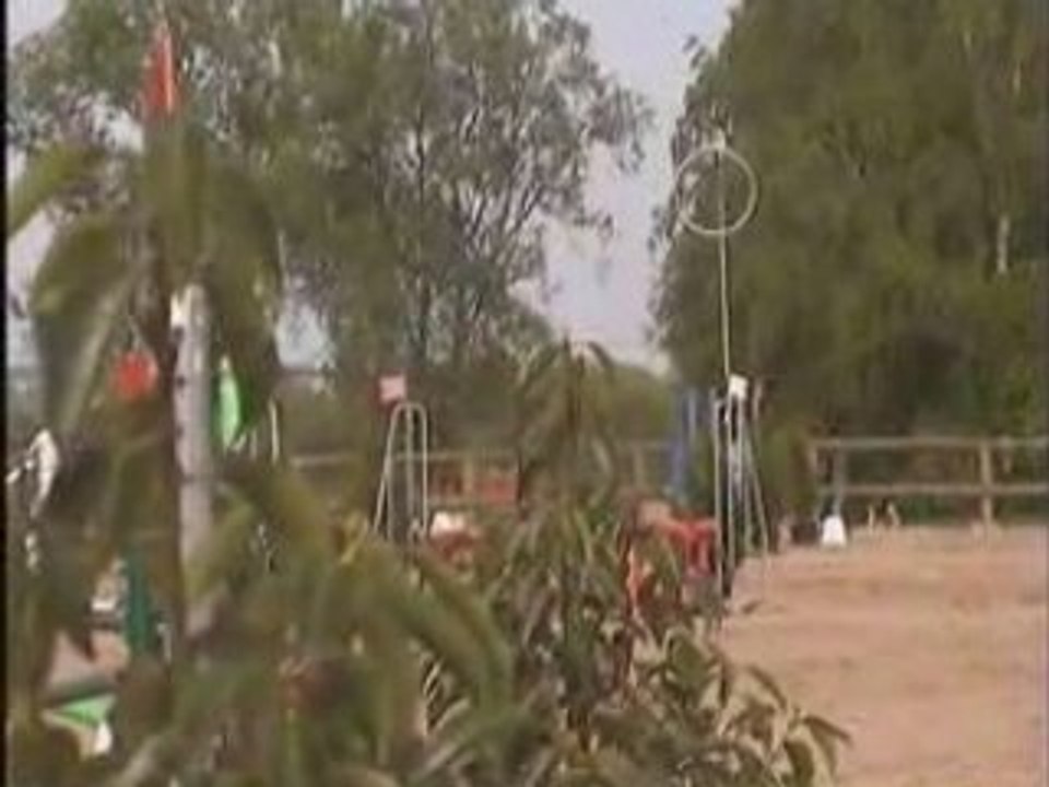 Julie & Olympe 4/05/08 Cl3 Torcy