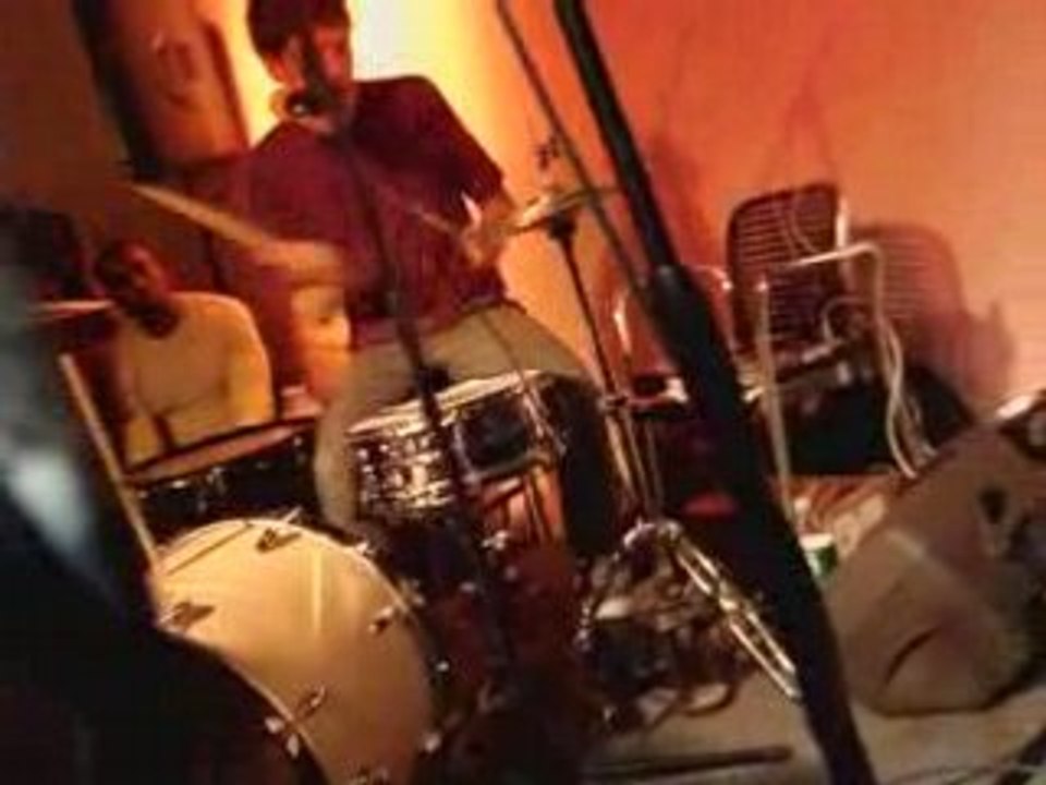 No Age LIVE at the Fader Party May 5th 2008 Soho NYC-2