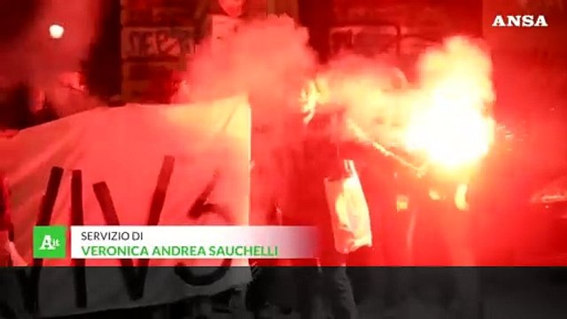 Il rumore delle duemila donne in piazza contro la violenza di genere