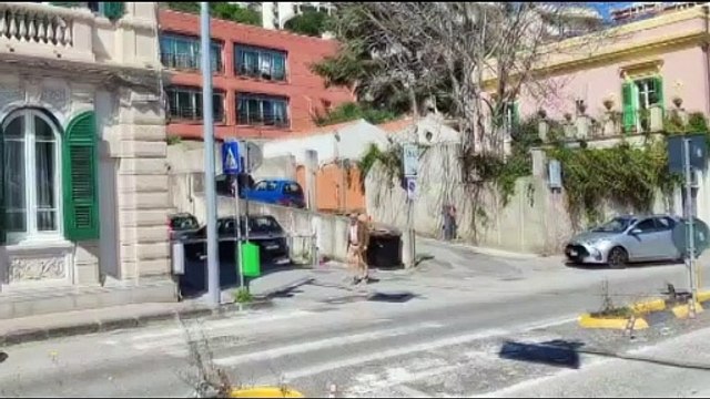 Una pezza sulle strade impraticabili, primi interventi sulle buche