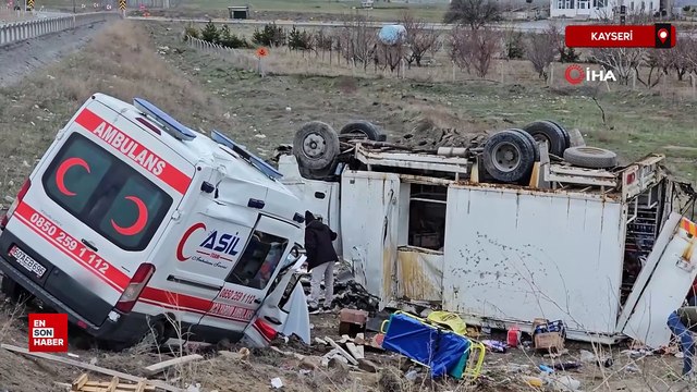 Kayseri'de ambulans ile kamyonet çarpıştı
