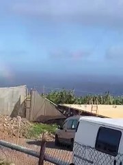 Una torre de alta tensión de Endesa se parte en dos en Gáldar por el viento: decenas de afectados