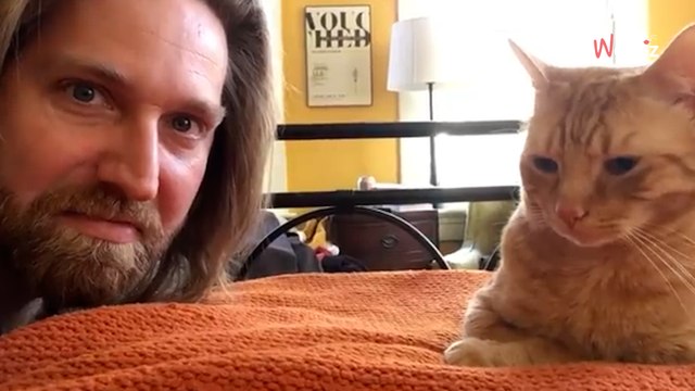 „Zemsta” tego opiekuna na kocie, który budzi go codziennie nad ranem, ubawi was do łez (video)