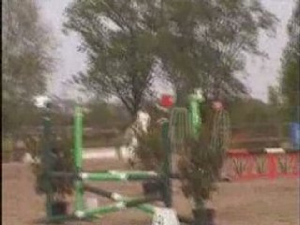 Julie & Niky 4/05/08 Torcy Cl3