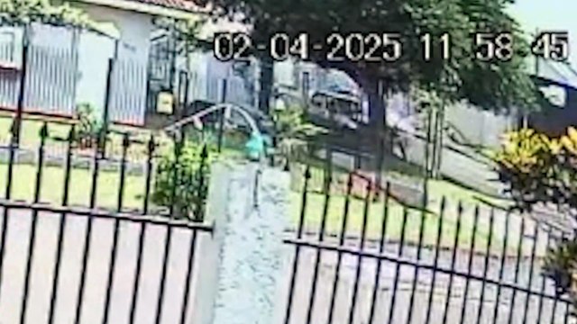 Câmera flagra furto de moto no Bairro Neva