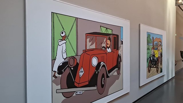 Tintin et ses voitures grandeur nature exposées au musée de l'automobile à Mulhouse