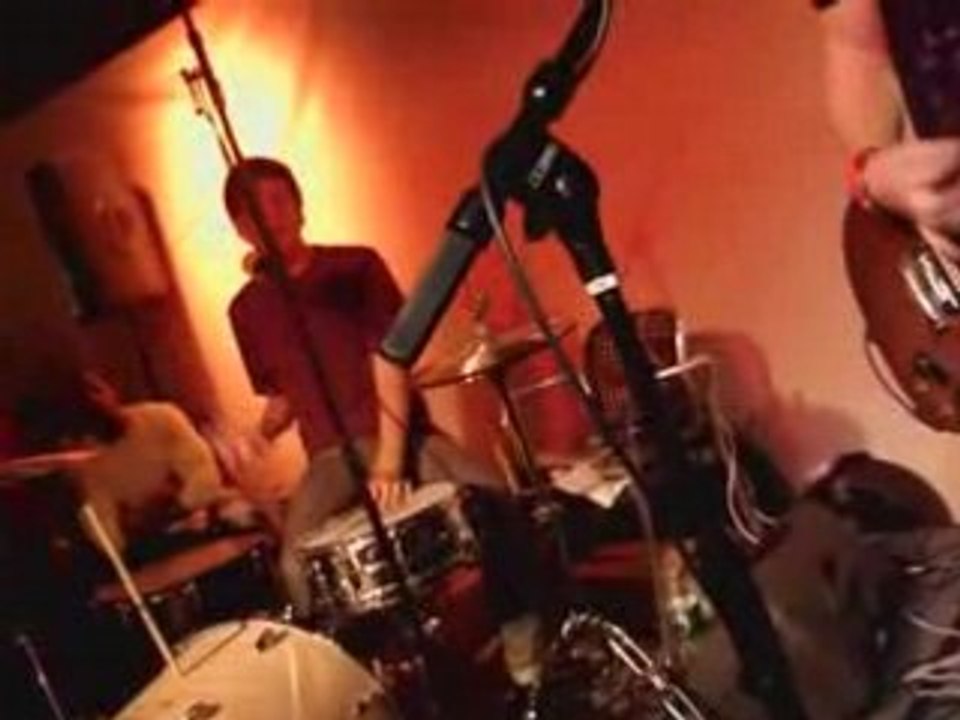 No Age LIVE at the Fader Party May 5th 2008 Soho NYC-3No Age