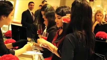 روبرتا كالاريس تطرح مجوهرات Kanzi في هارفي نكلز دبي