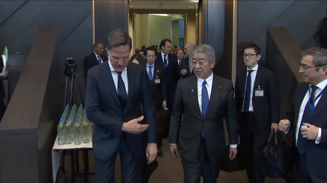U.S. SECRETARY OF STATE MARCO RUBIO ARRIVING AND TAKING SEAT BETWEEN LAMMY AND SOUTH KOREAN FOREIGN MINISTER CHO TAE-YUL