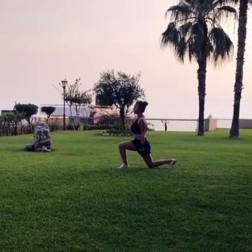 هكذا كشفت نيكول سابا كيف تحافظ على رشاقتها في الجو الحار!