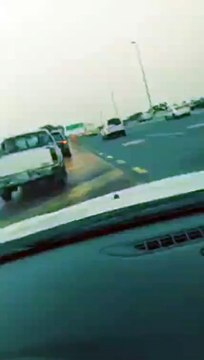 بالفيديو.. حادث دهس تعرض له وافد صومالي حاول الهرب من دوريات الأمن في جدة