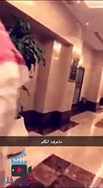 فيديو .. شاب يصور نفسه بالسناب وفجأه وجد الأميرمحمد بن سلمان..ماذا حدث؟!