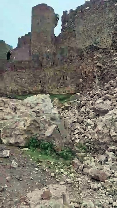 Se derrumba una de las torres del emblemático castillo de Almonacid de Toledo