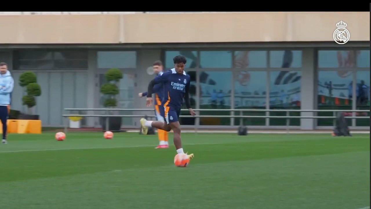 Entrenamiento Real Madrid previo al Madrid - Valencia